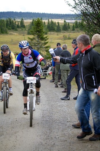 Vi trenger drikkeflasker til Birken 2014